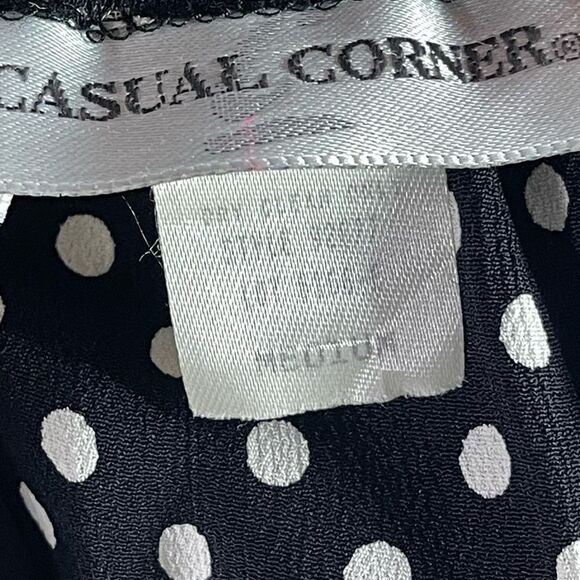 Casual Corner Pleated Polka Dot Pull-On Skirt (Black/White) - Medium - Picture 6 of 7